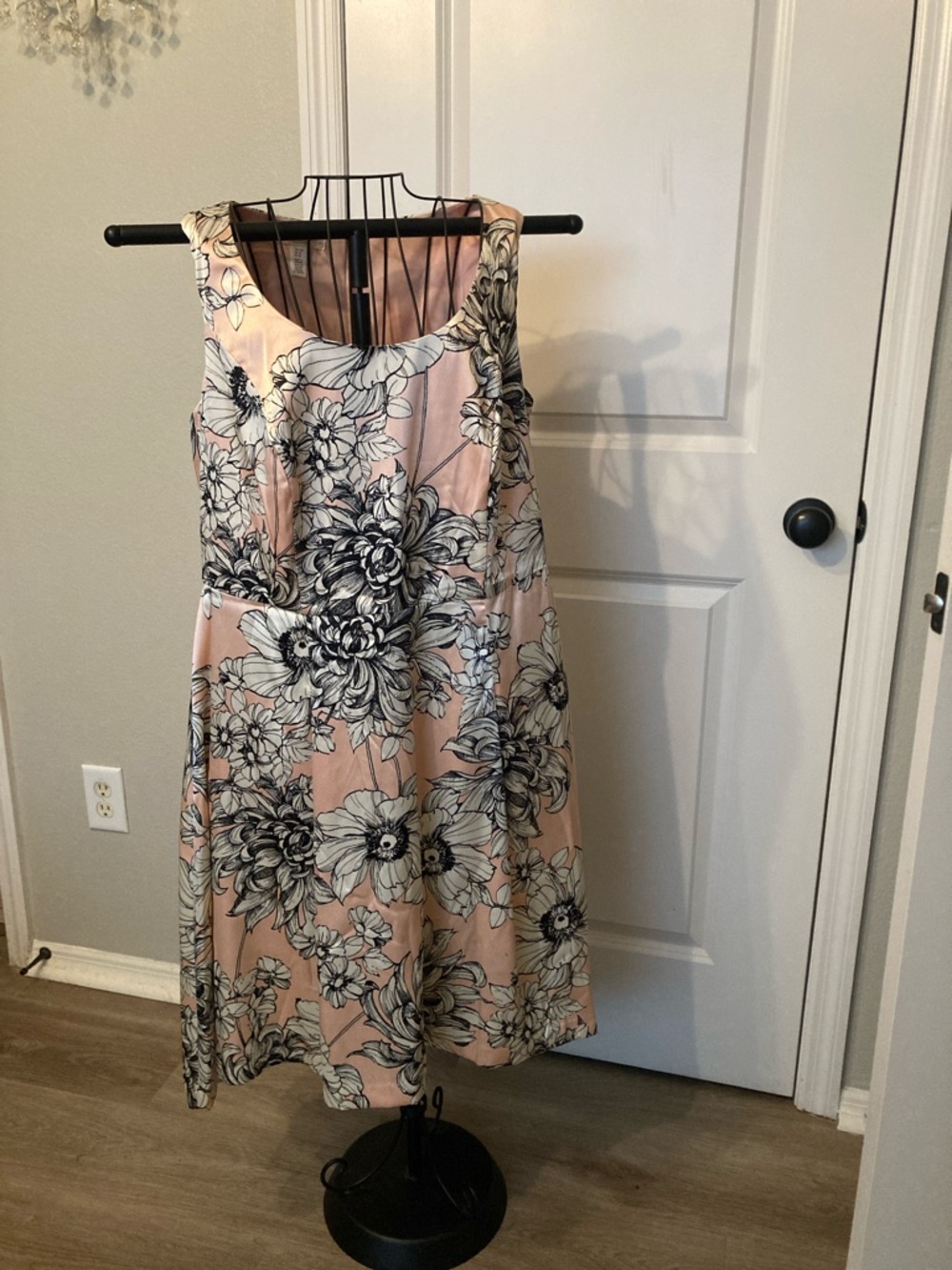 London Times Peach and Black Floral Midi Dress